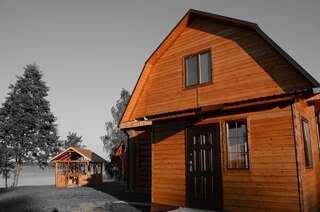 Дома для отпуска Усадьба Ваше Лето дом Мурашки плюс Sobolevshchina Дом с 2 спальнями-2